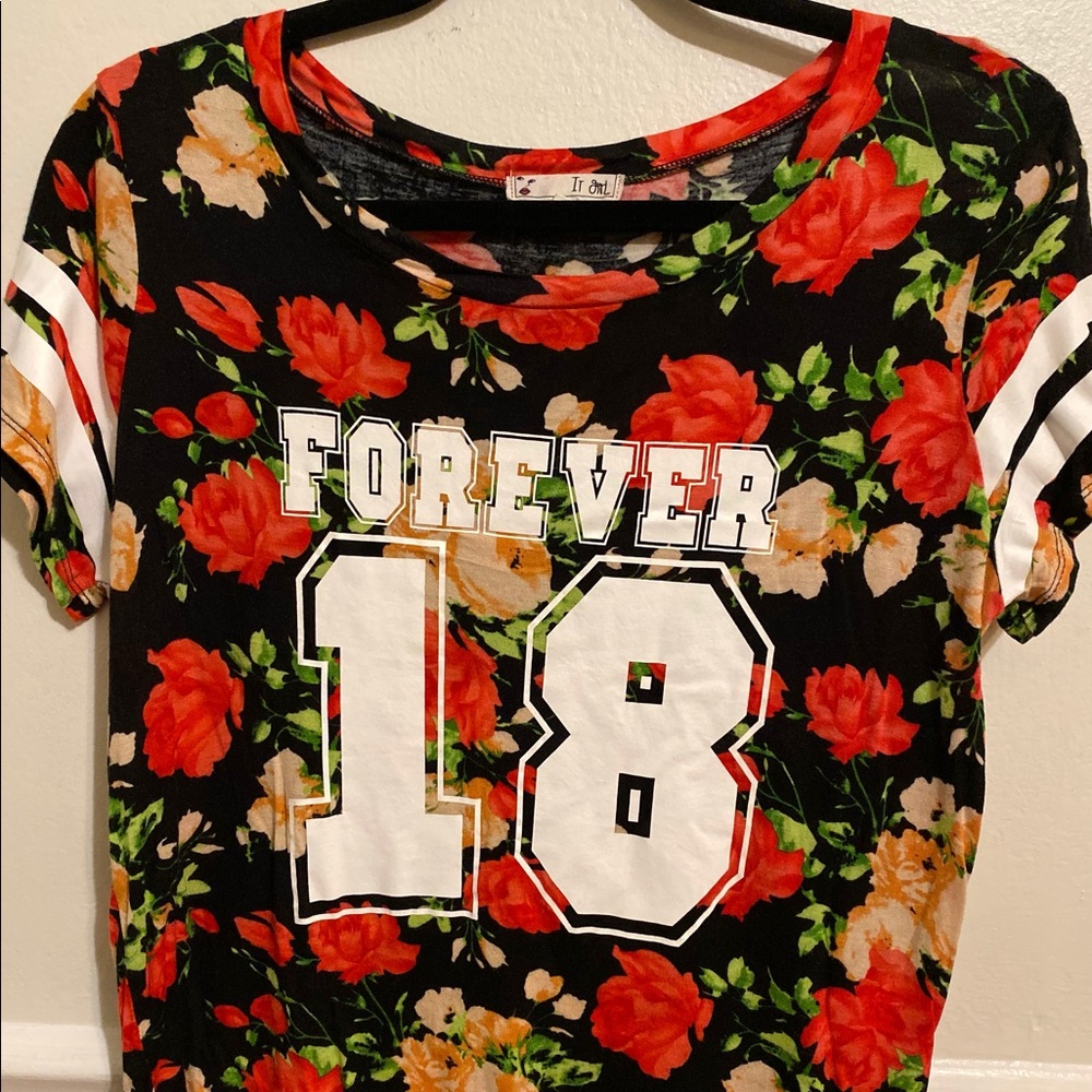 IT GIRL SOFT TEE SHIRT🌸🌸🌸